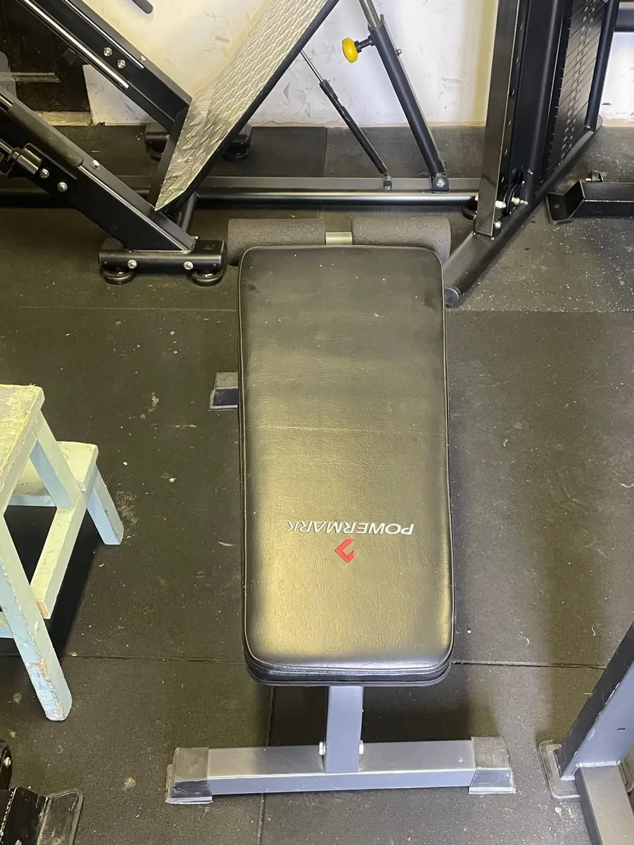 sit up/crunch bench will take any price - Image 3