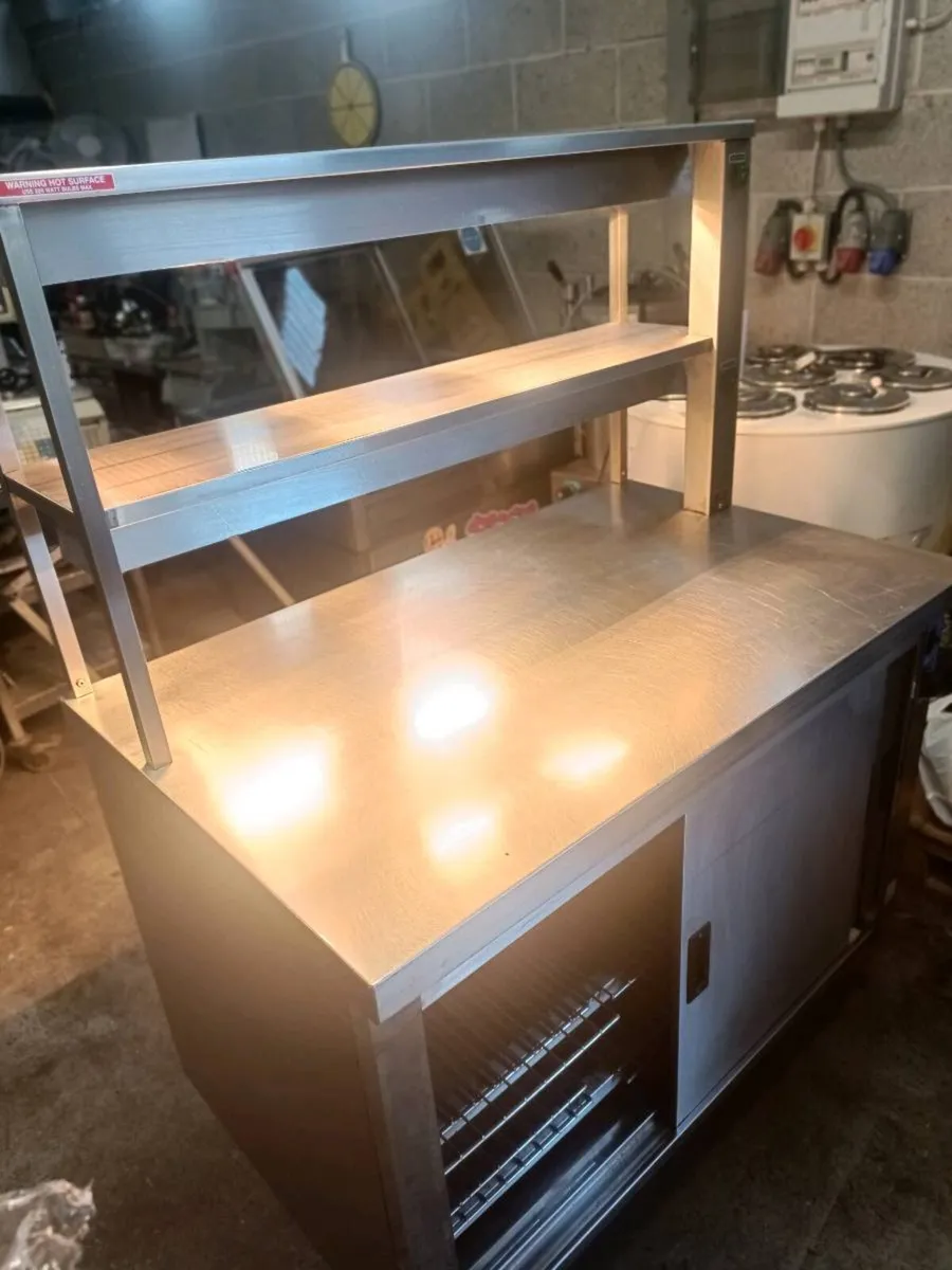 Hot cabinet with double gantry - Image 1