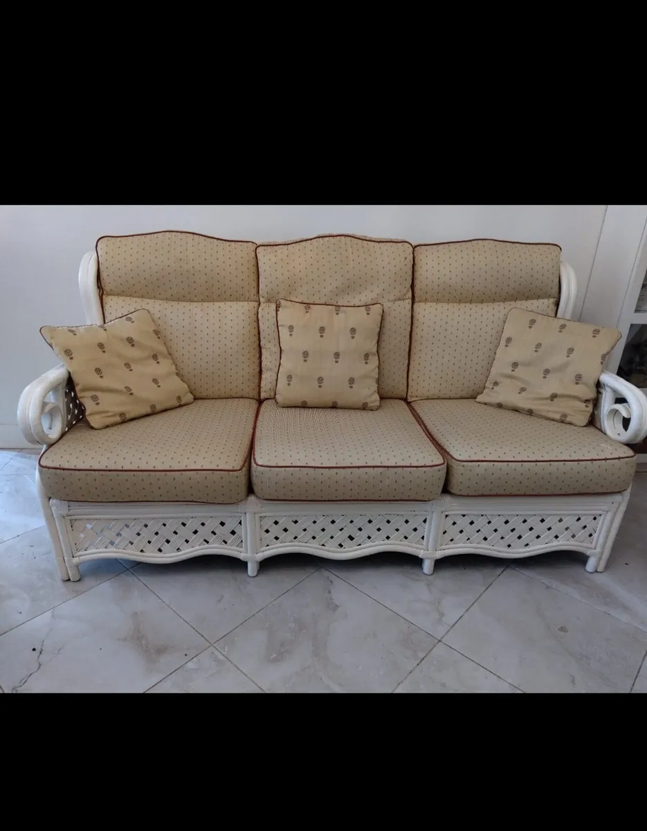 Conservatory furniture - Image 1