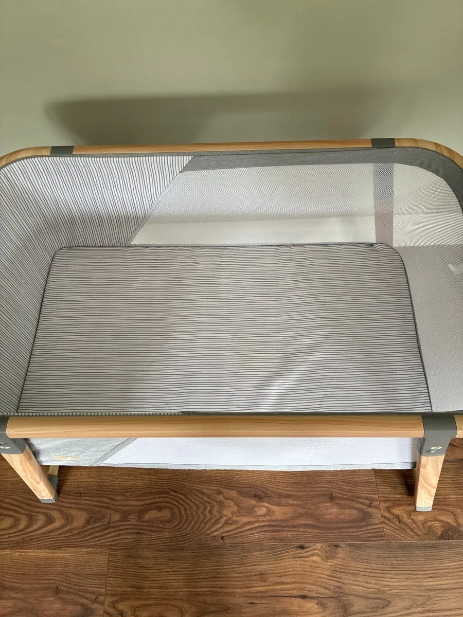 Baby crib - Image 2