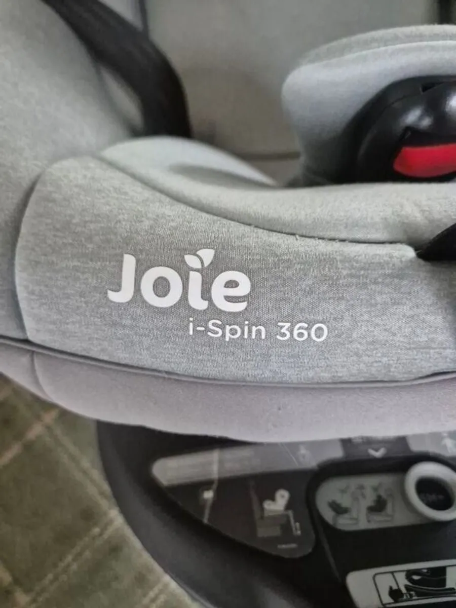 Joie iSpin 360 car seat - Image 2