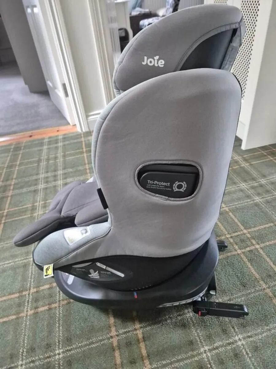 Joie iSpin 360 car seat - Image 3