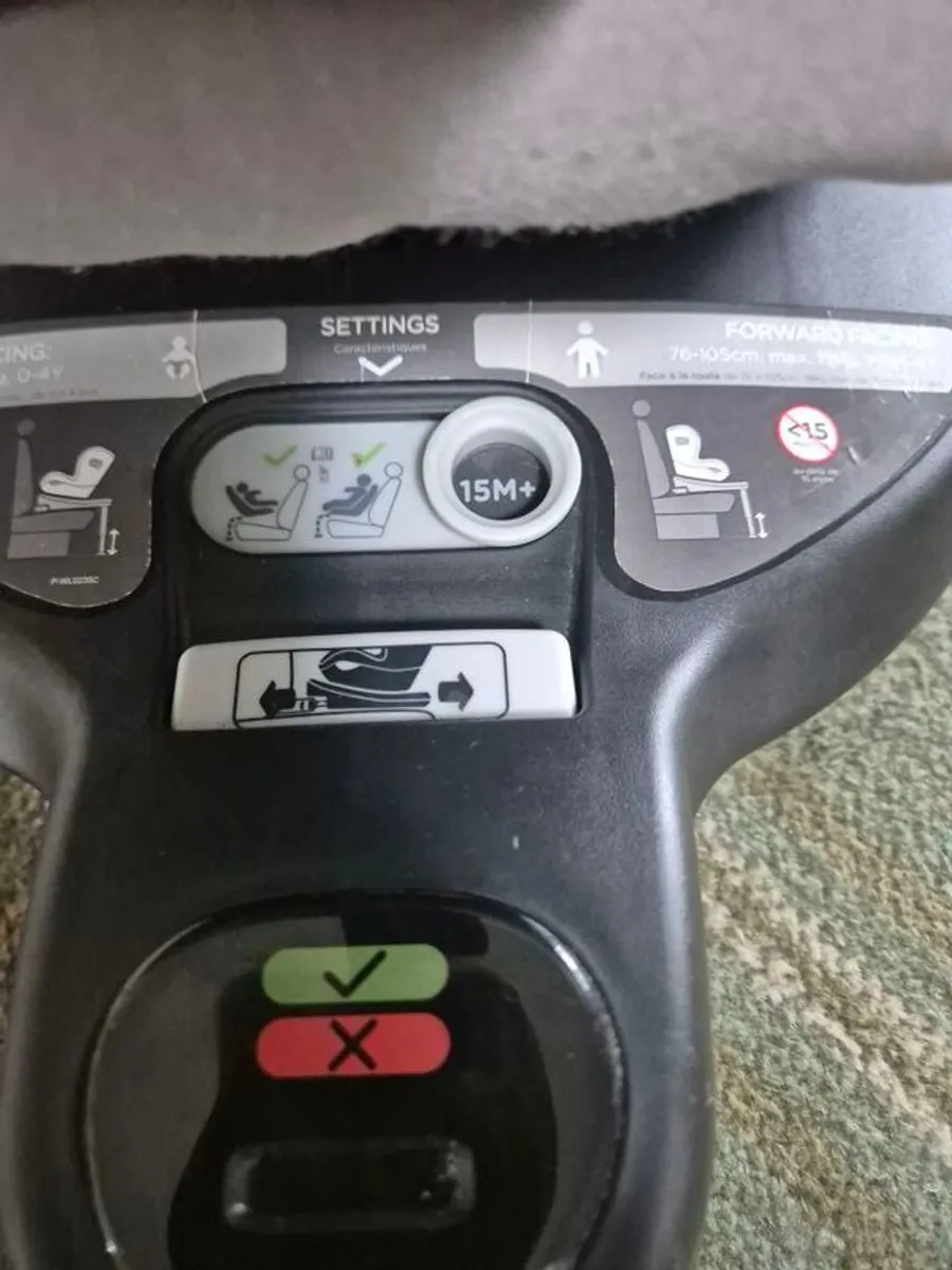 Joie iSpin 360 car seat - Image 4