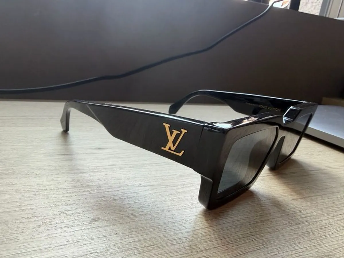 Louis Vuitton Sunglasses - Image 3