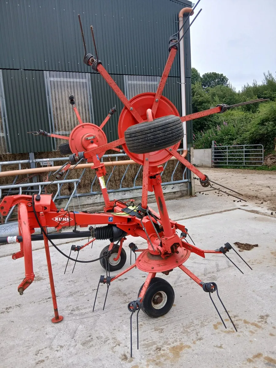 Kuhn GF 502 4 rotor tedder - Image 4