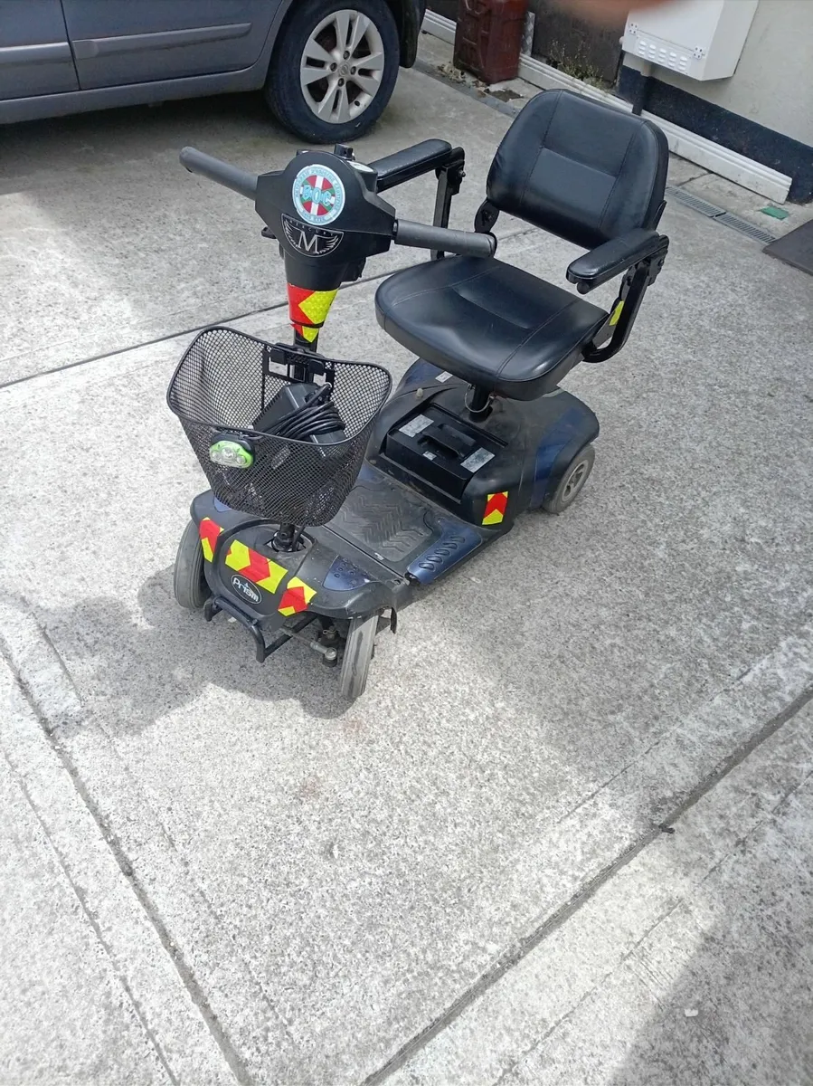 Mobility scooter - Image 1
