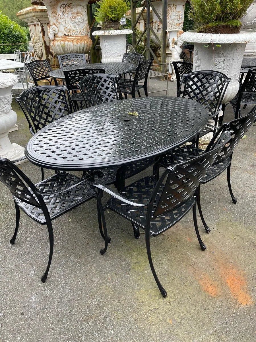 Garden table 6 chairs - Image 1