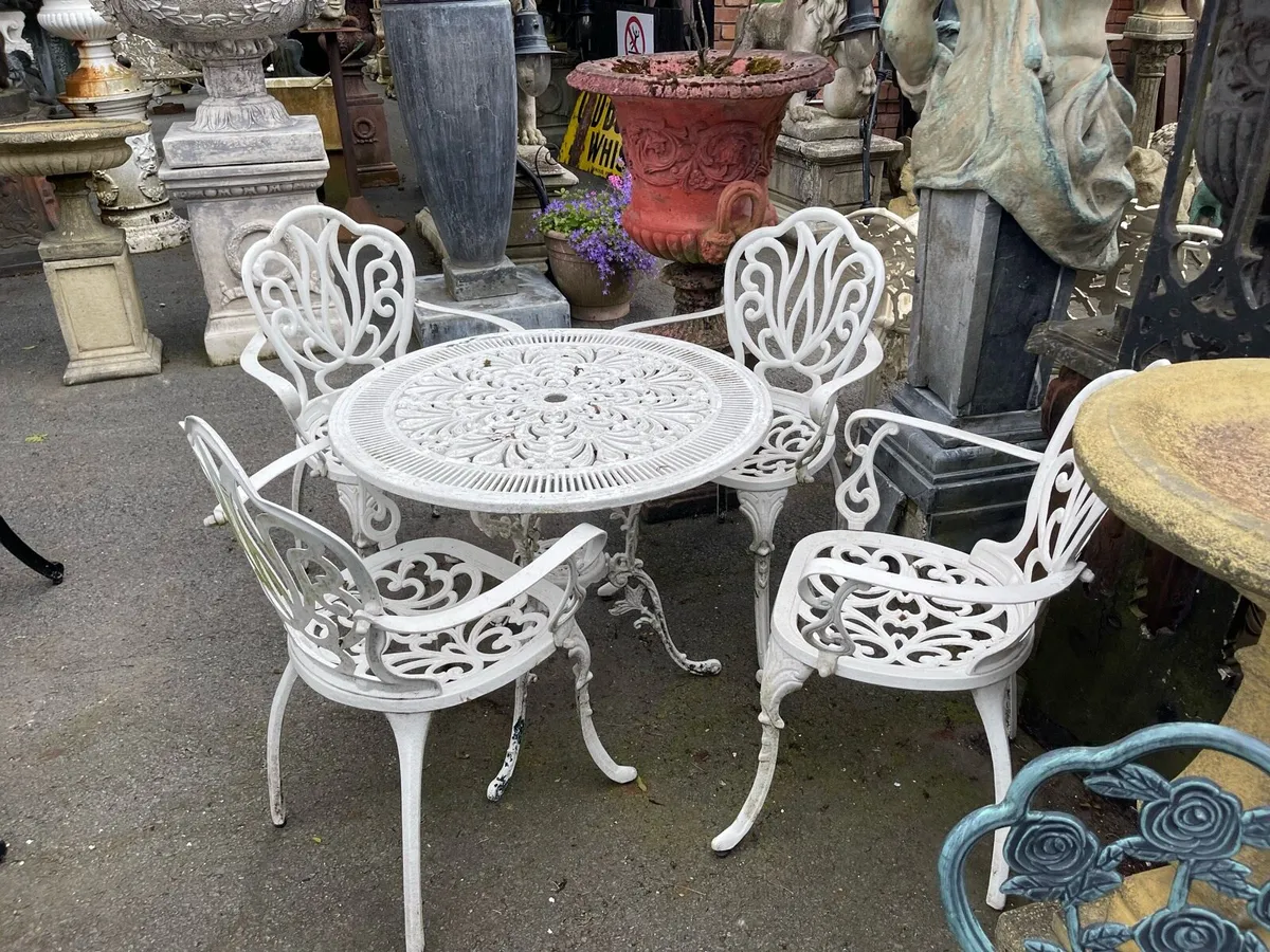 Garden table 4 chairs - Image 2
