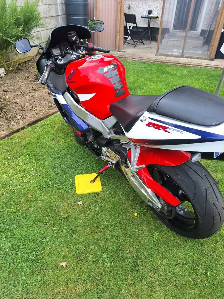 Honda Fireblade - Image 4