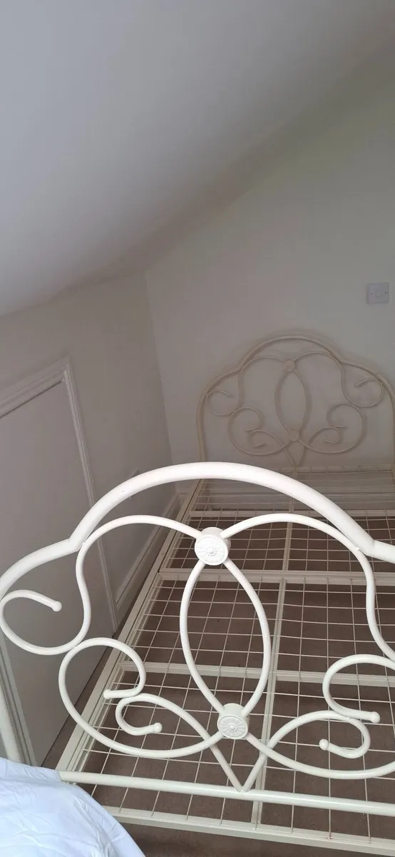 Single bed metal frame - Image 2