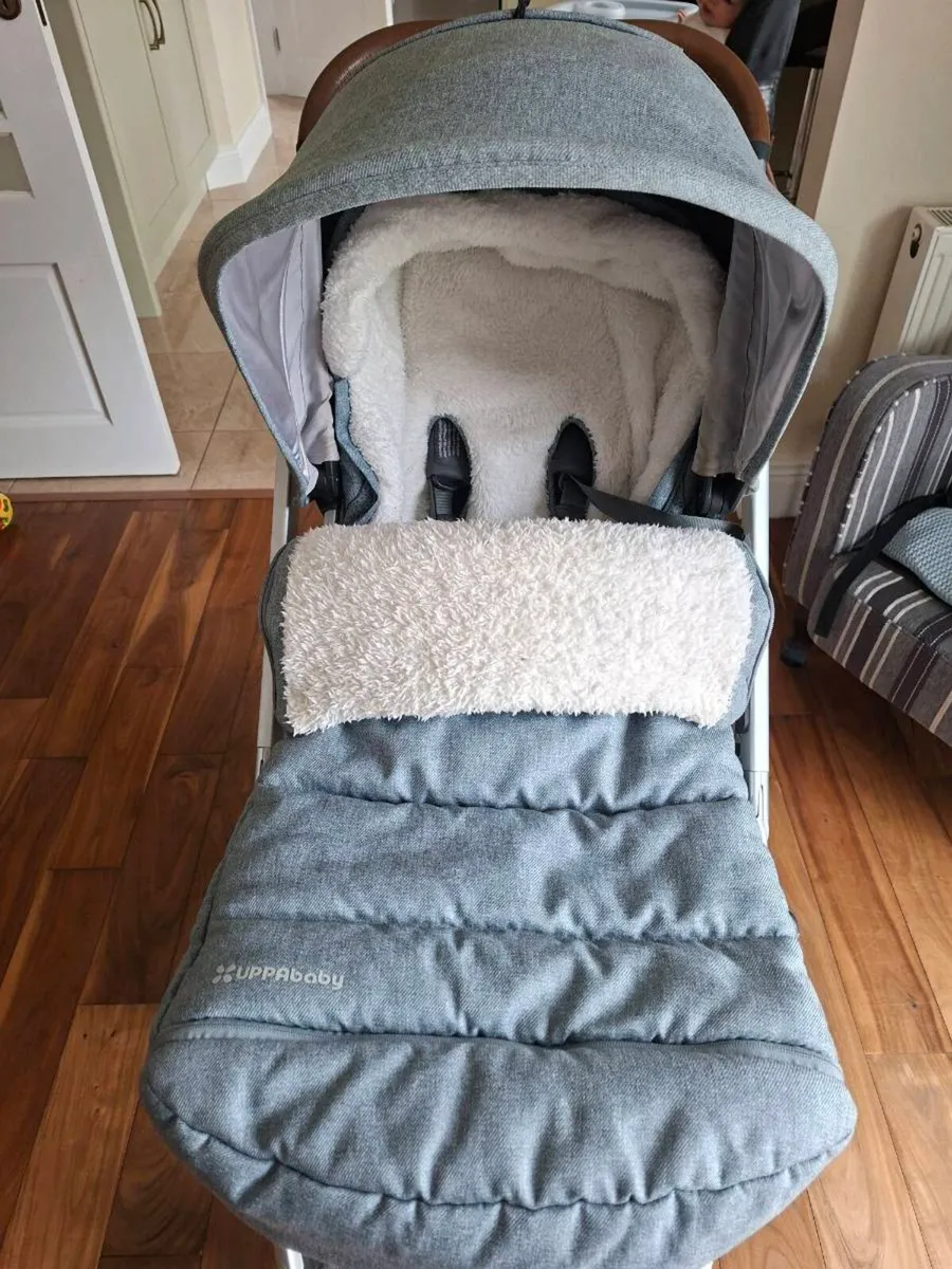 Uppa Baby travel system - Image 1
