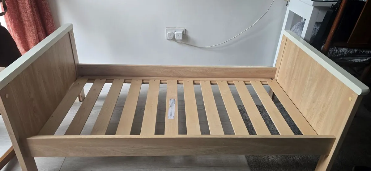 Toddler/child's bed - Image 1