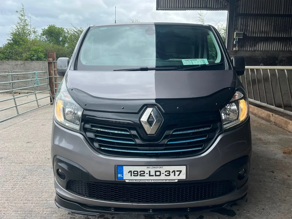 2019 RENAULT TRAFIC - Image 4