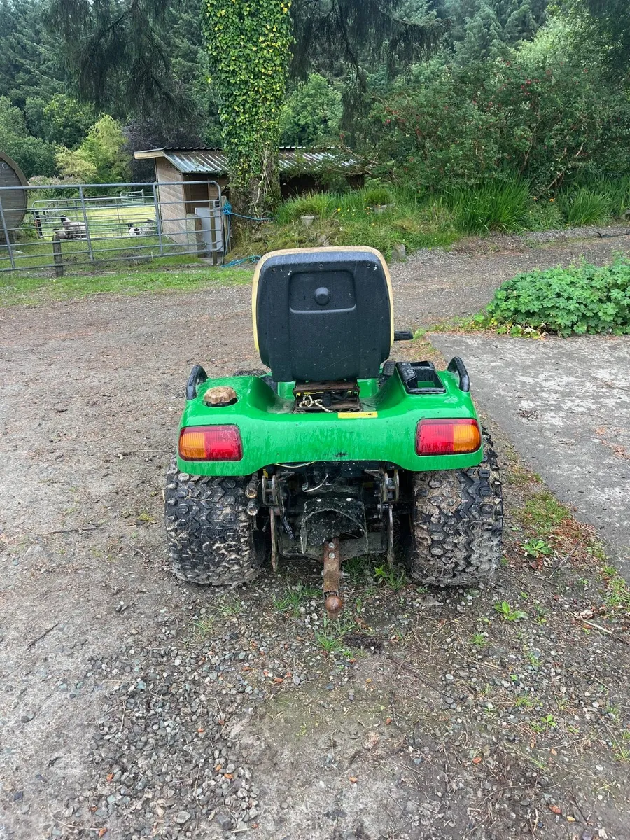 John Deere X740 2007 - Image 2
