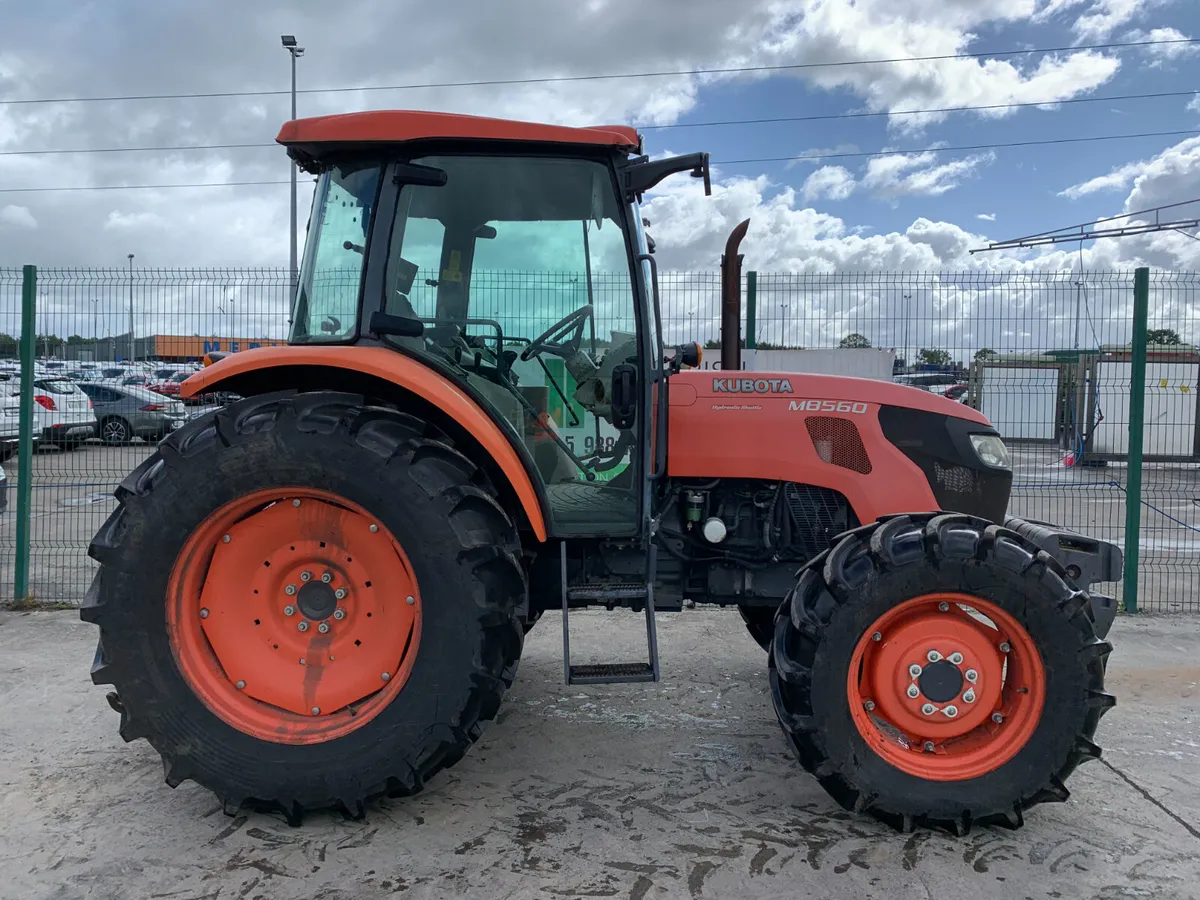 UNRESERVED 2014 KUBOTA M8560 4WD TRACTIR FOR AUCT - Image 3