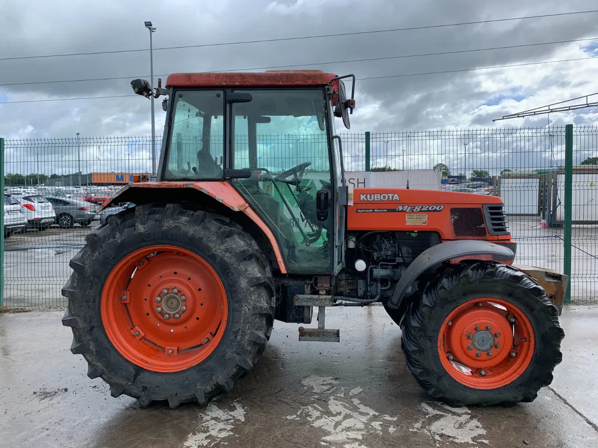 UNRESERVED 2005 KUBOTA ME8200 4WD TRACTOR FOR AUCT - Image 3