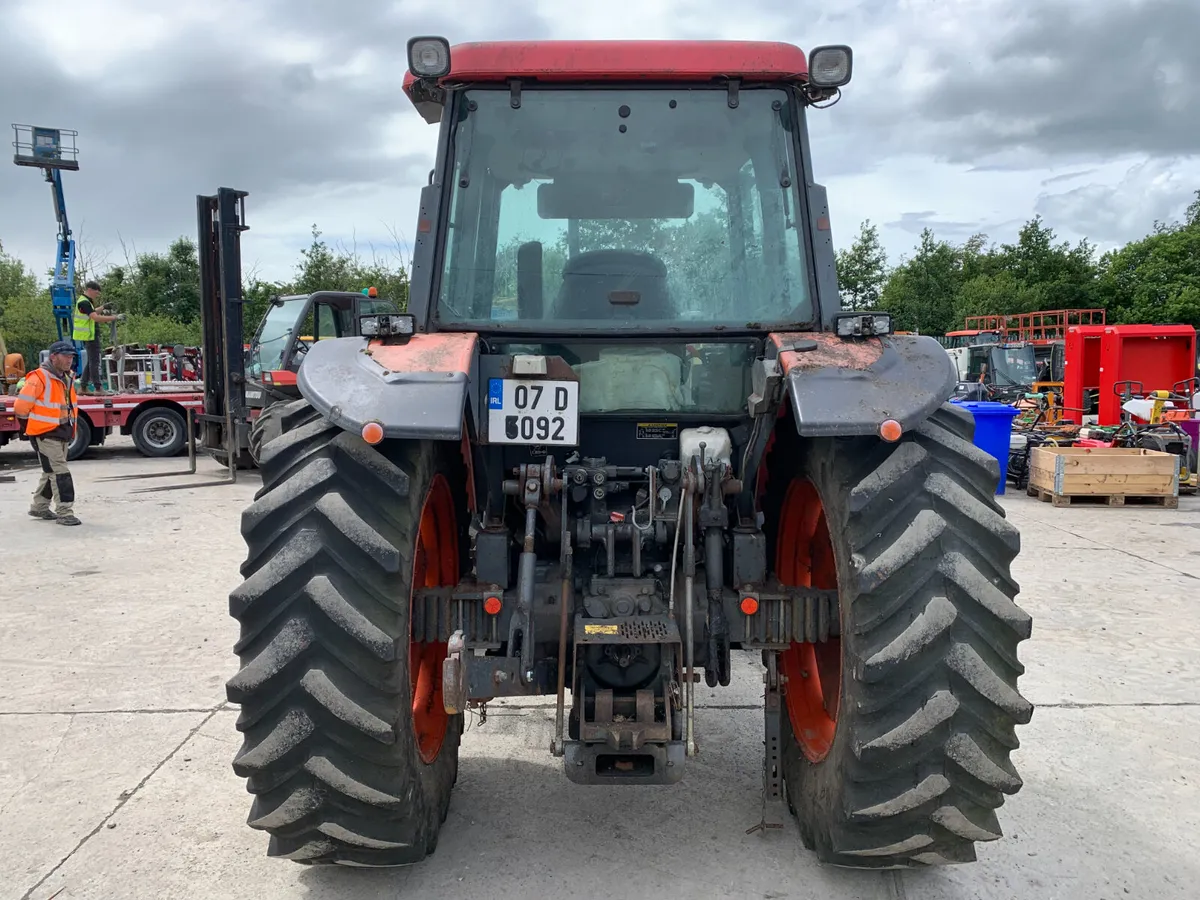 UNRESERVED 2007 KUBOTA ME8200 4WD TRACTOR FOR AUCT - Image 4