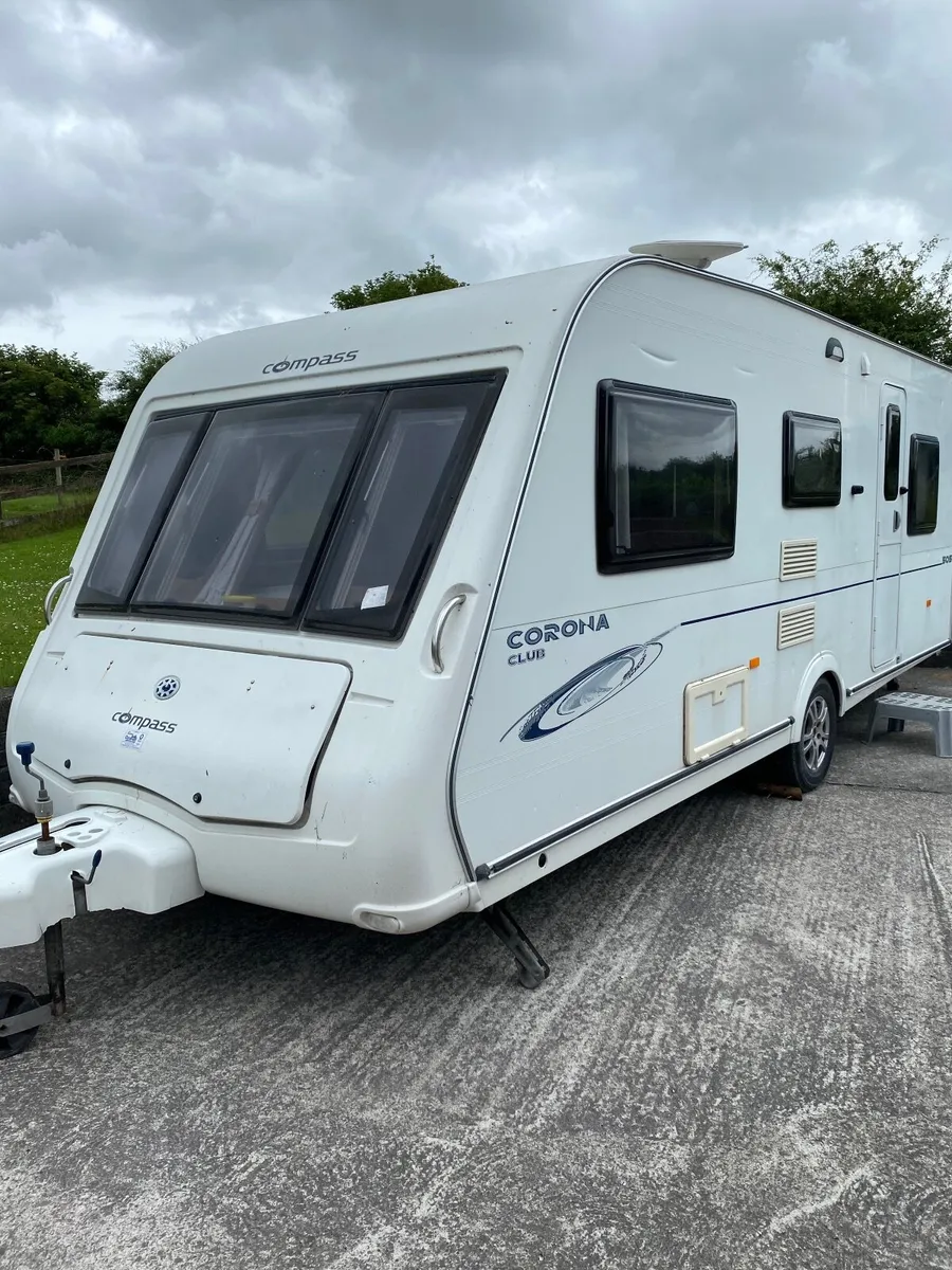 Caravan - Image 2