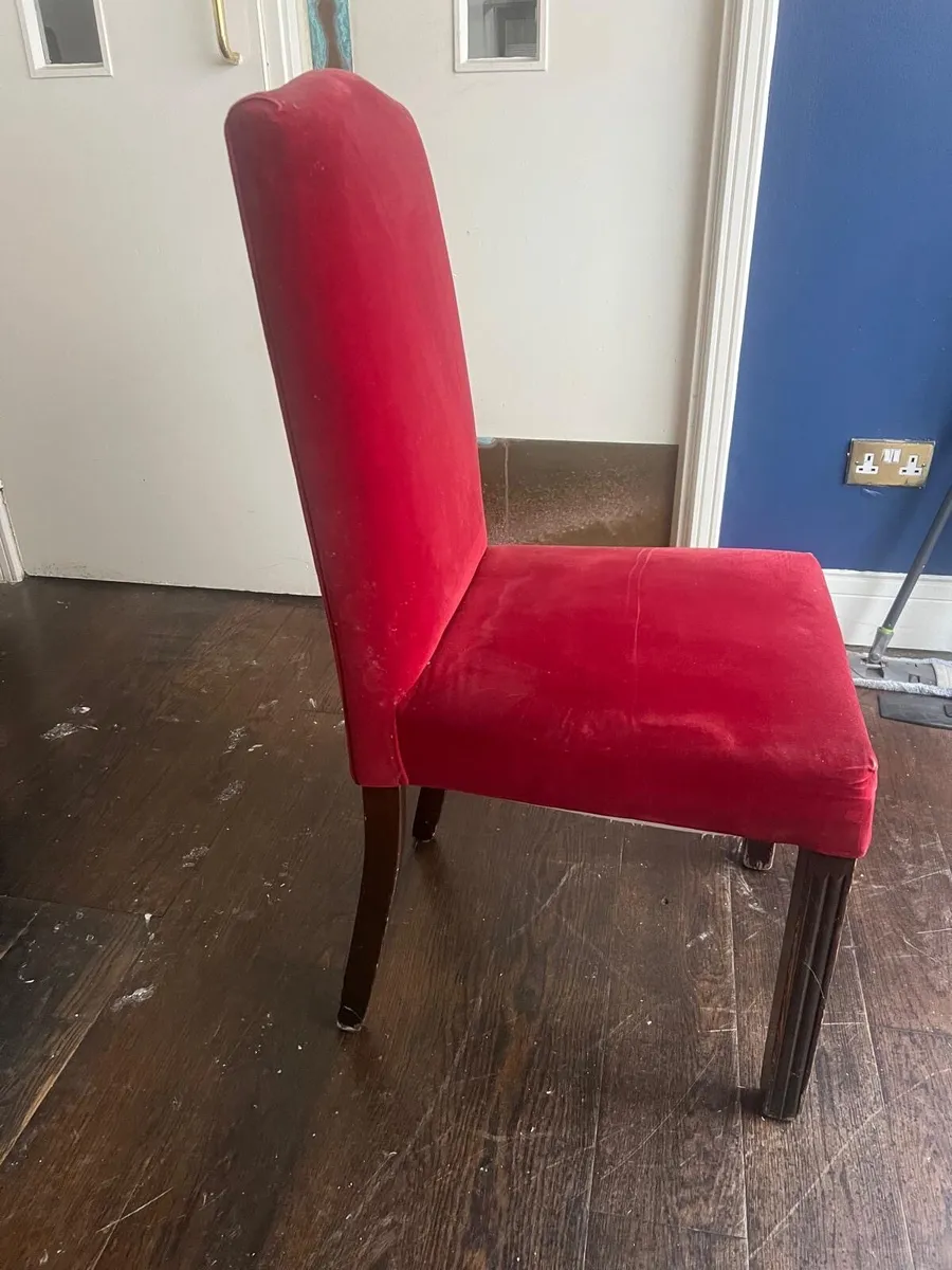 Velvet Chair - Image 3