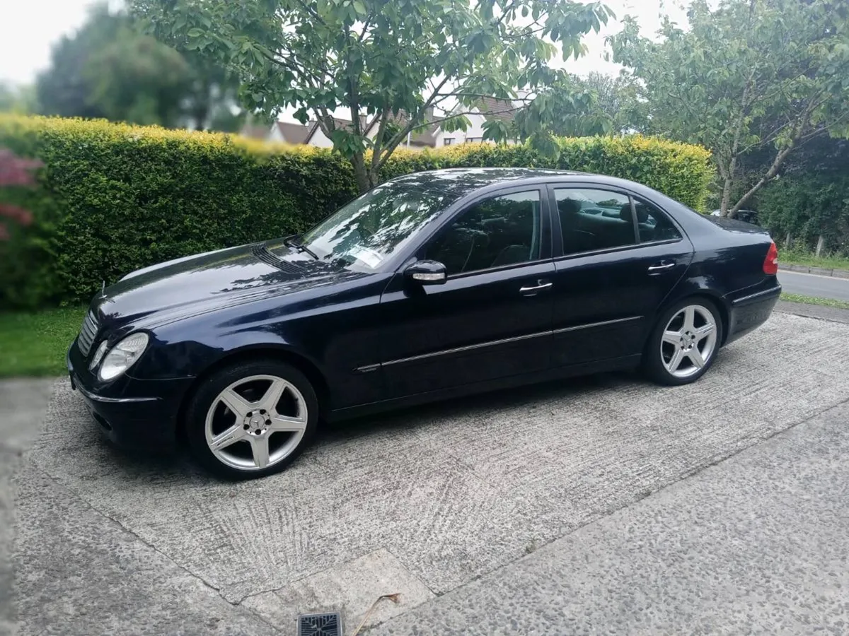 Beautiful e class automatic NCT 7/27 - Image 1