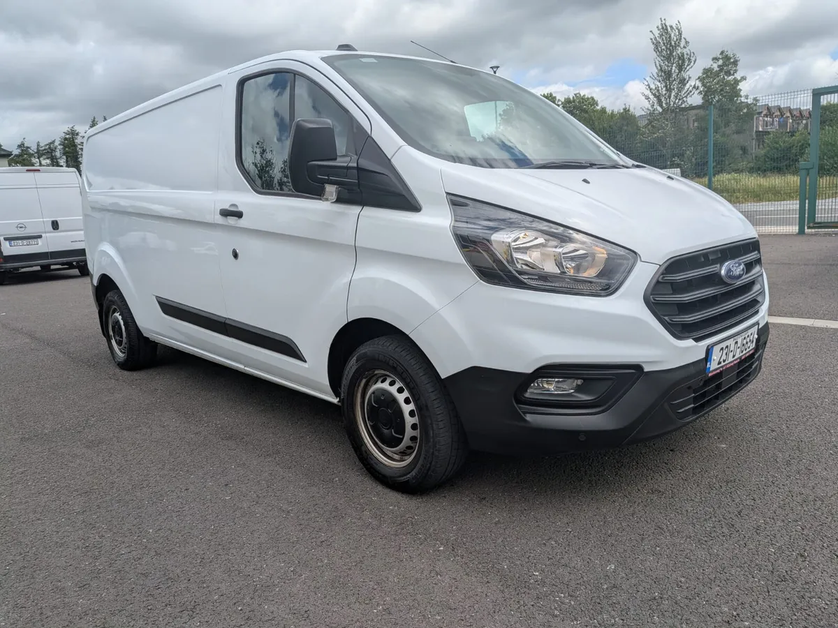 Ford Transit Custom 2023 - Image 1