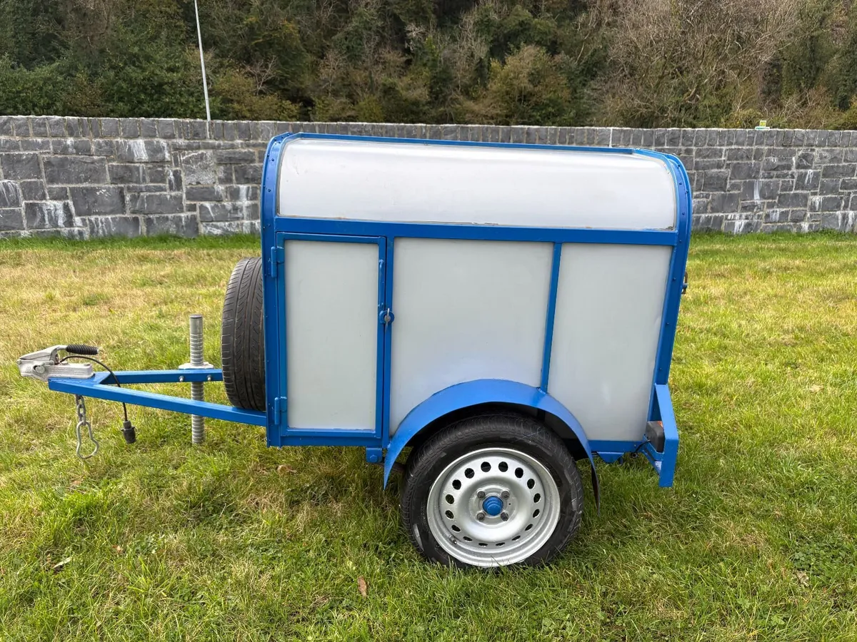 Dog Trailer - Image 4
