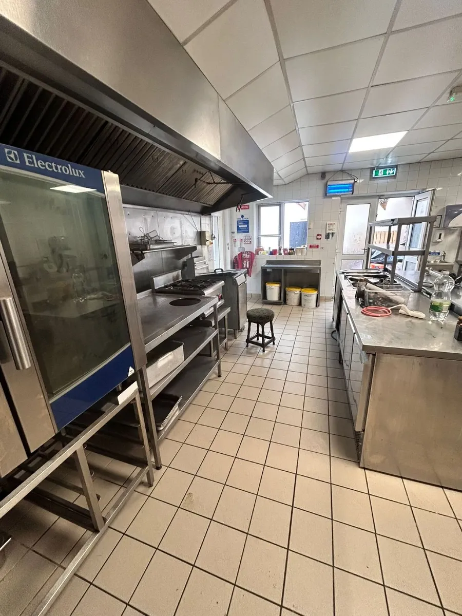 kitchen - Image 1