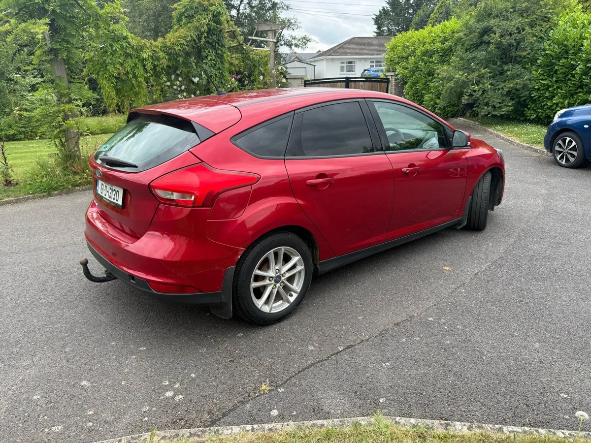 5 door Focus van - Image 3
