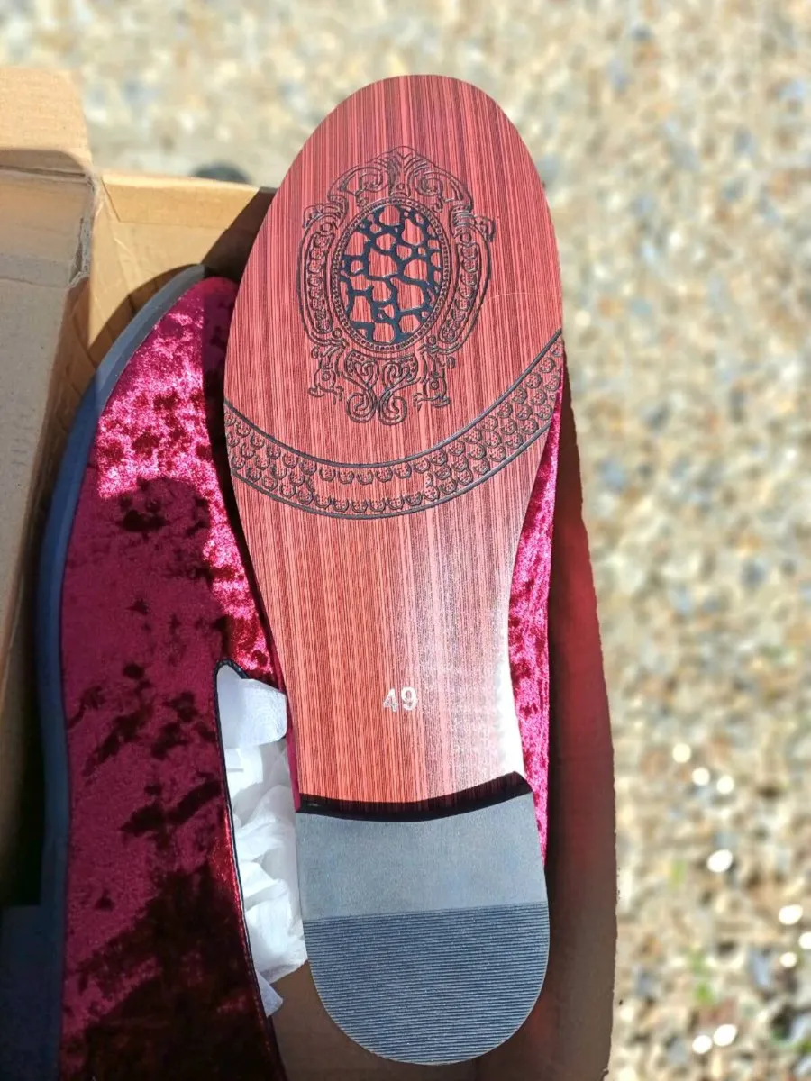 Embroidered Velvet Slipon Shoes - Image 2