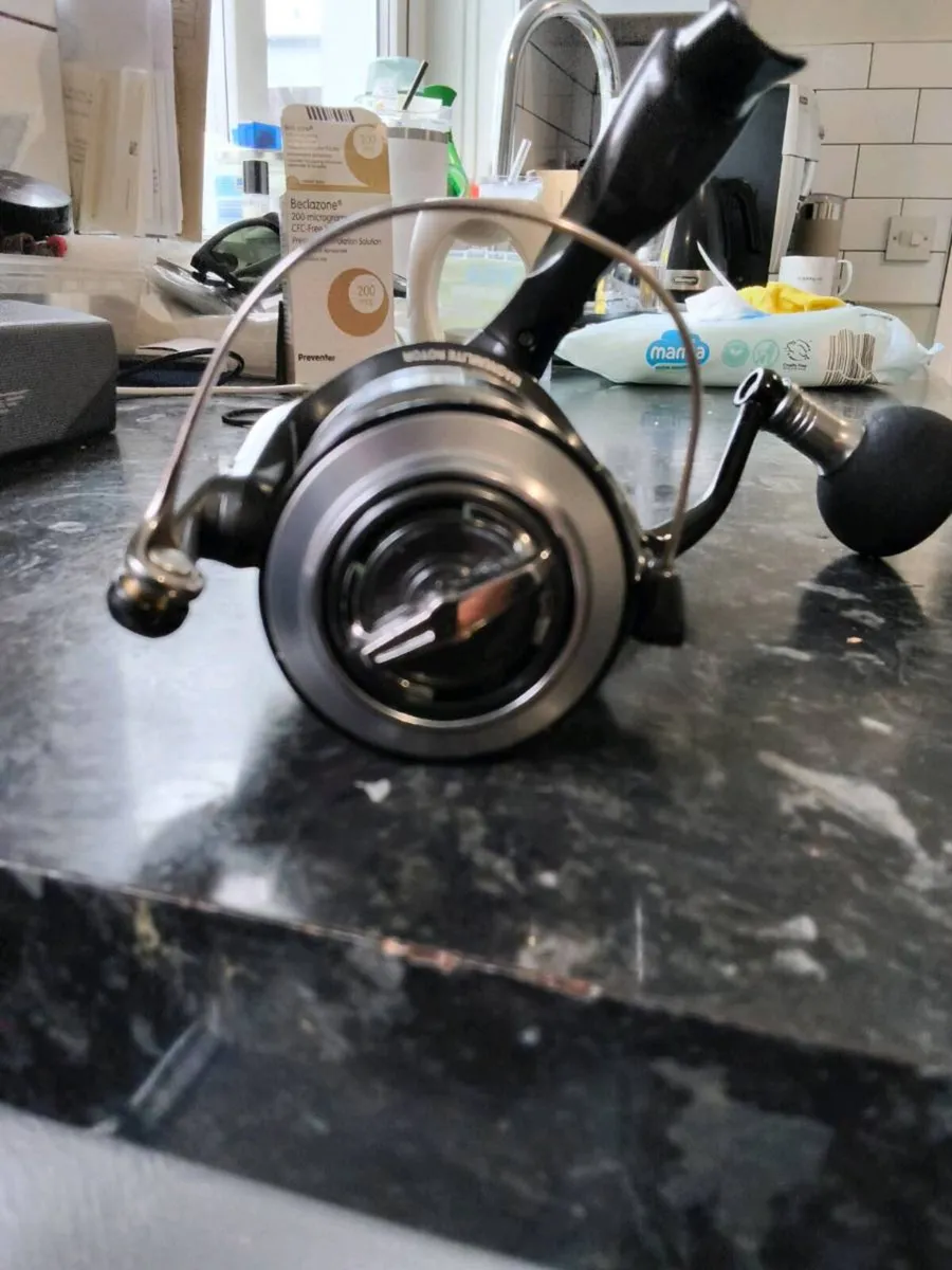 Shimano Esence cl4+ - Image 4