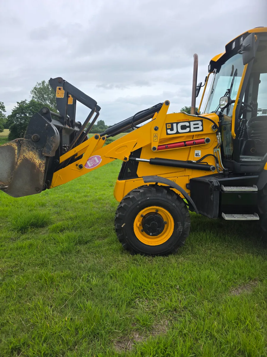 Jcb 3cx   2021 - Image 4