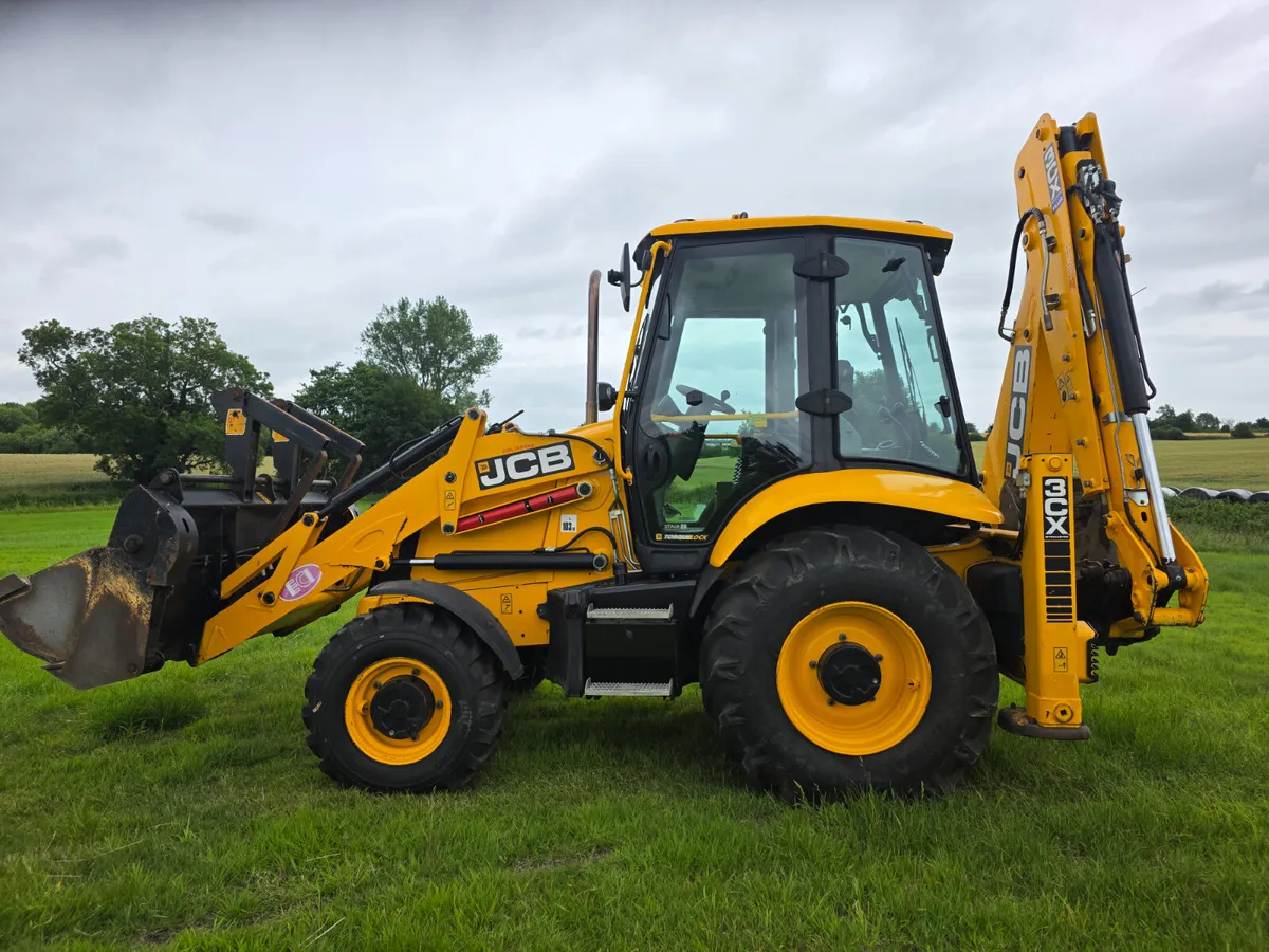 Jcb 3cx   2021 - Image 1
