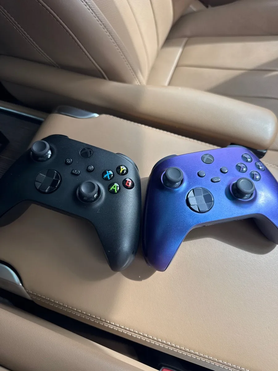 Xbox Series X - Image 2