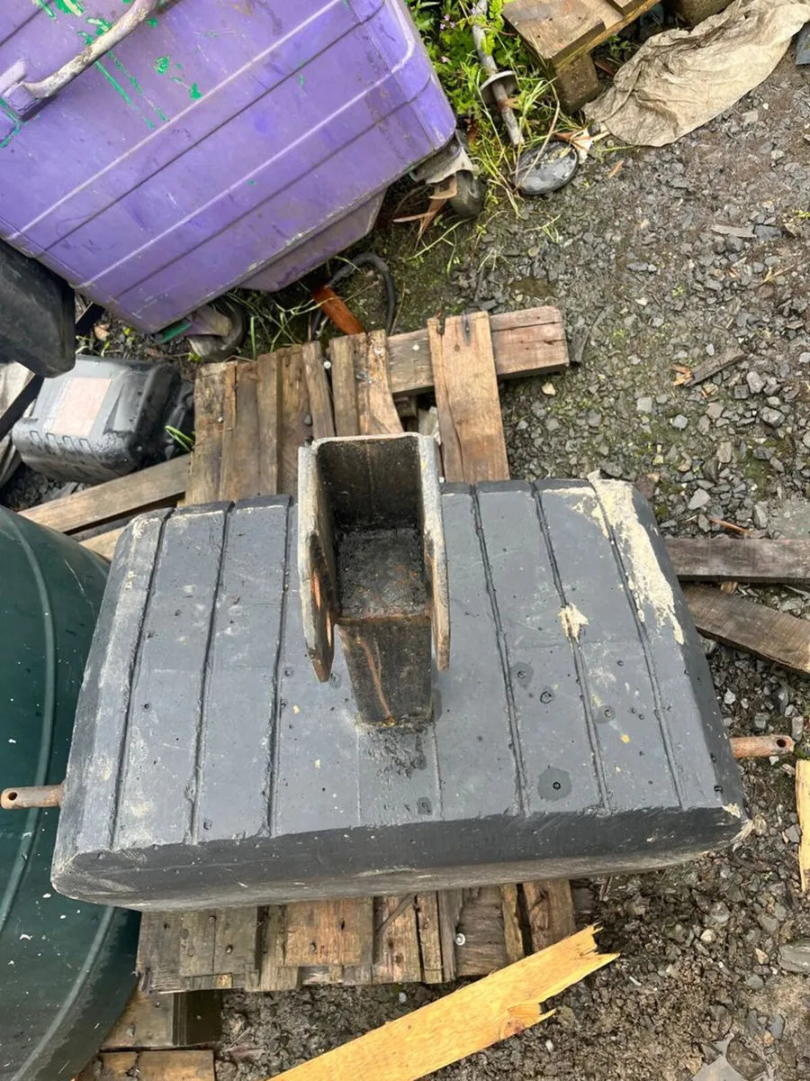 Weight Block (400kg) - Image 2