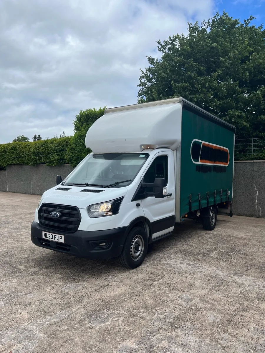 Ford transit Luton tail lift 2023 - Image 3