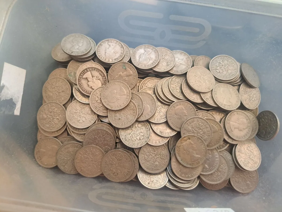 English Pre-decimal Sixpences (+ 190 coins) - Image 1