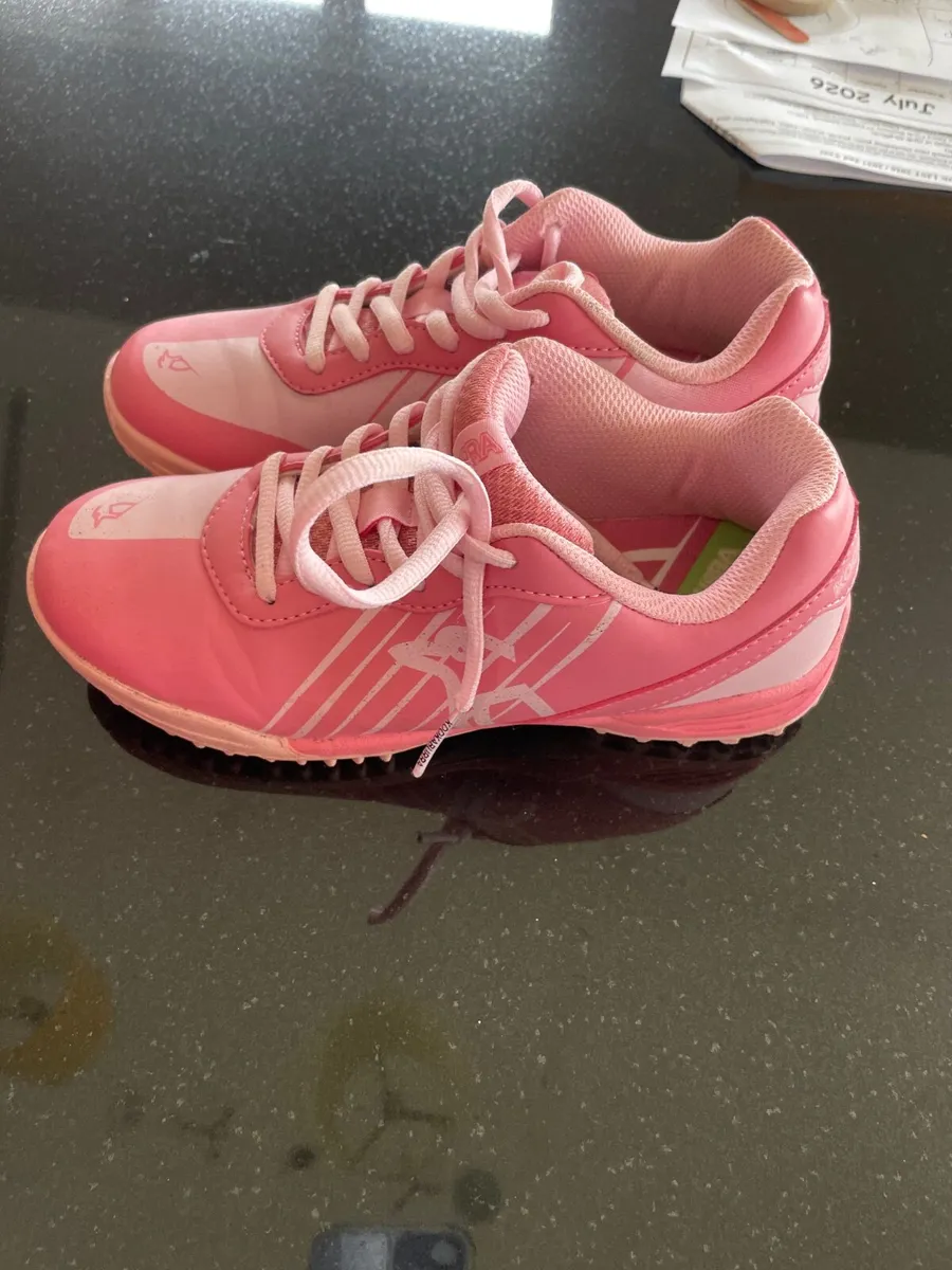 Hockey shoes - Image 2