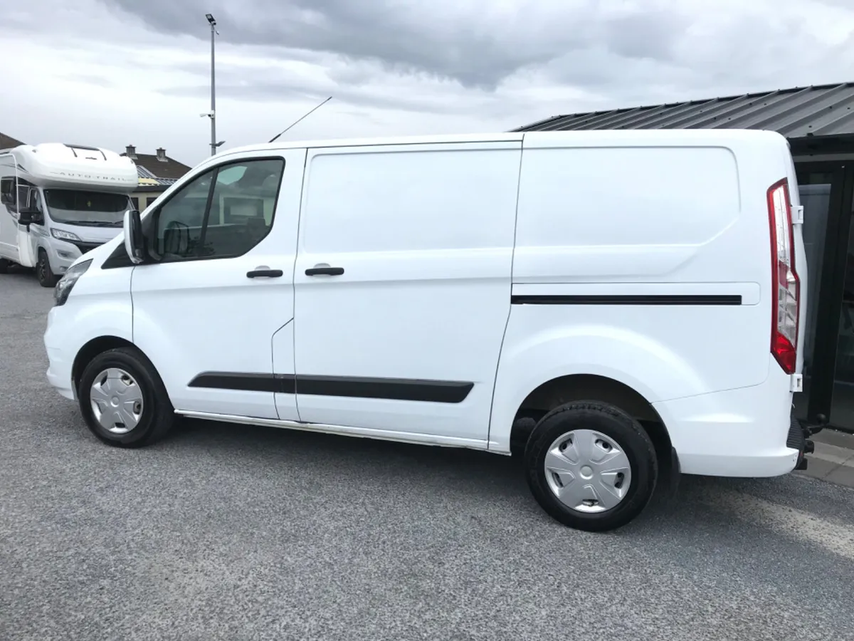 2022 Ford Transit Custom Trend - Image 2