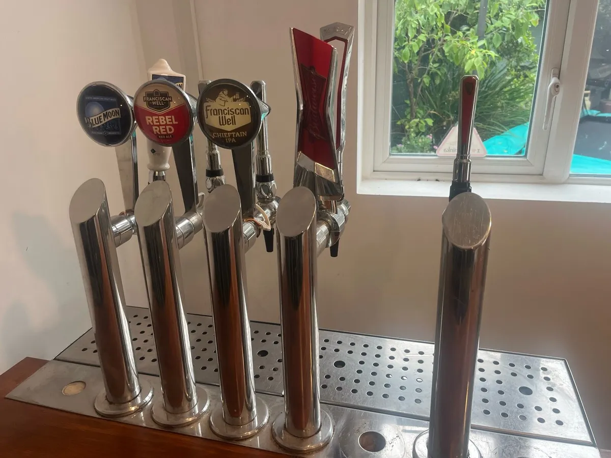 Home bar - Image 3