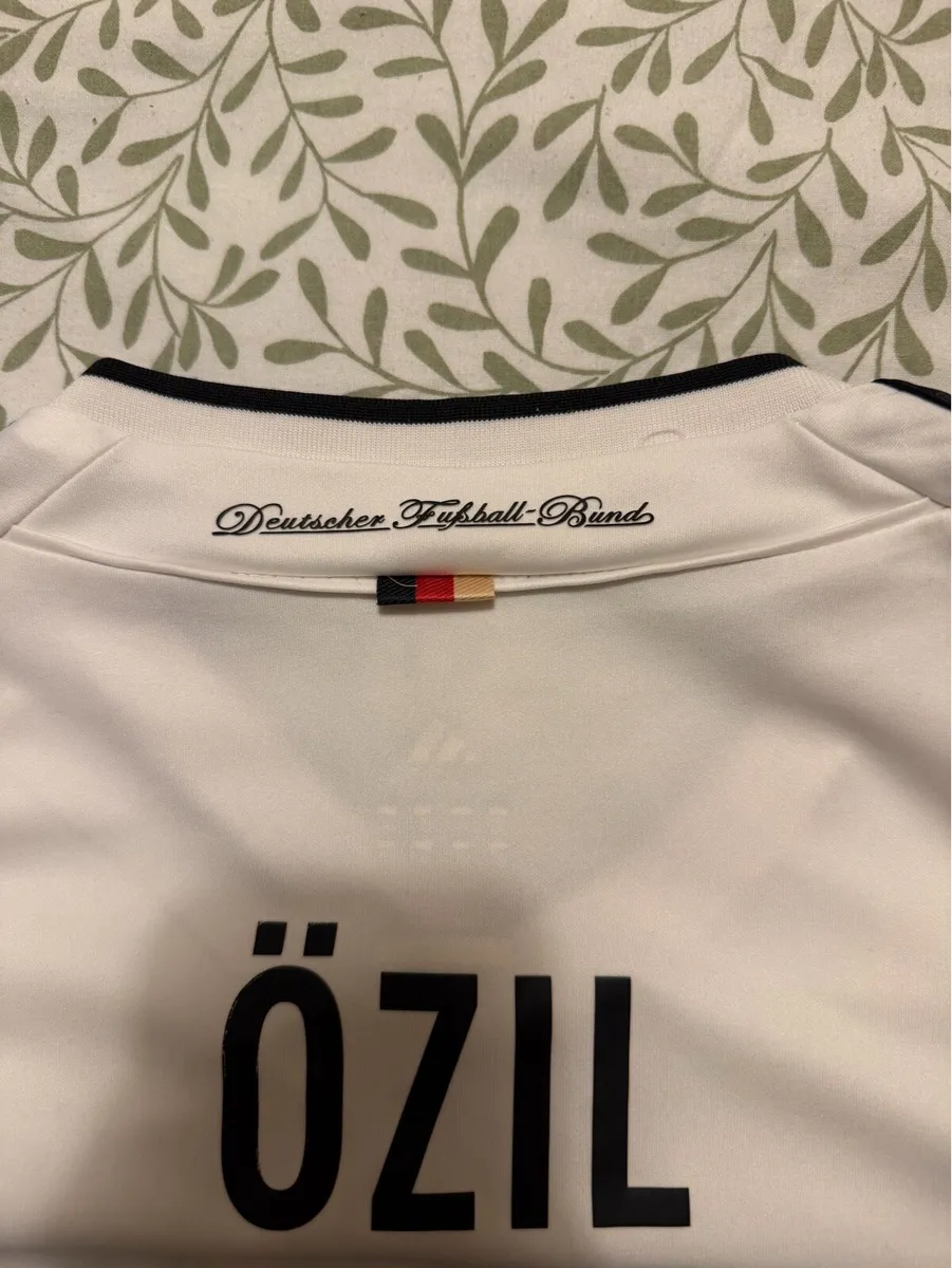 Germany National Team Jersey – Özil #8 Euro 2012 - Image 3