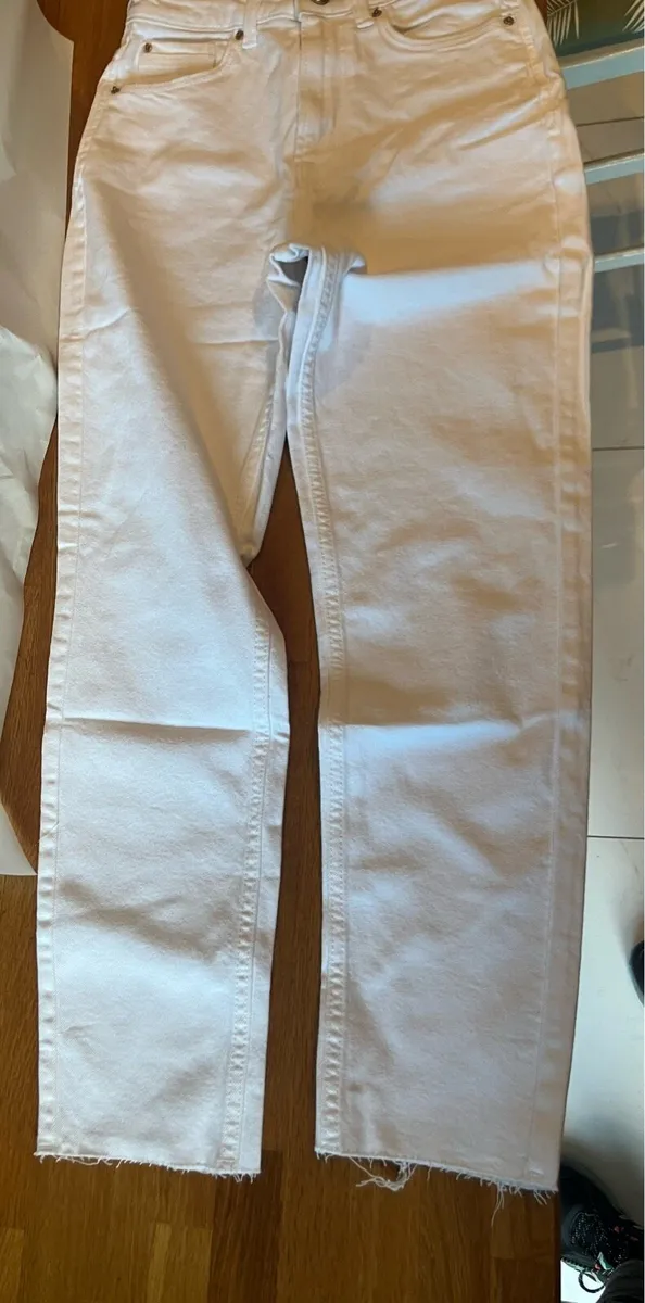 Stradivarius White Jeans - Image 3