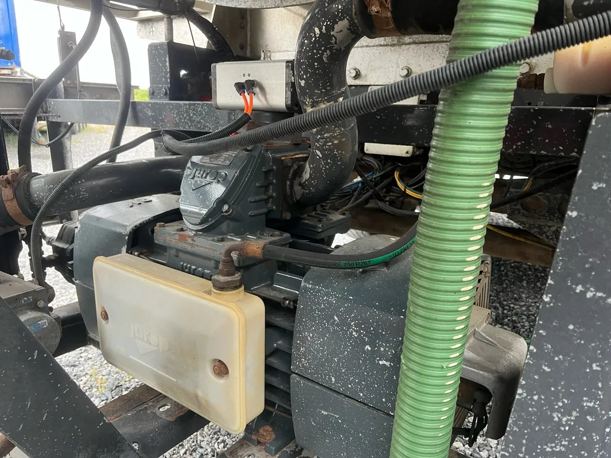 Crossland tanker - Image 3