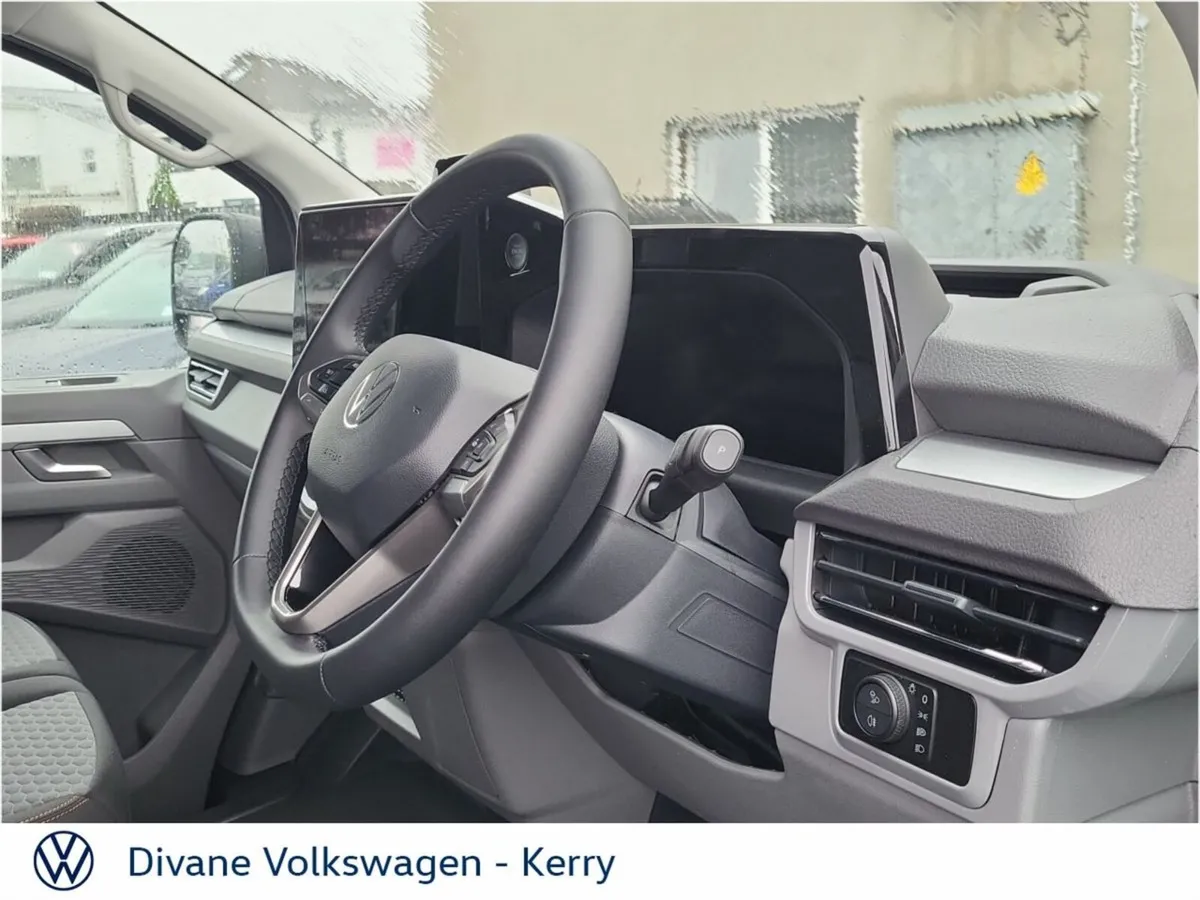 Volkswagen Transporter 2ND SLIDIING DOOR 170BHP AU - Image 4