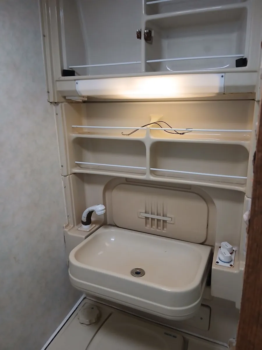 Caravans - Image 4