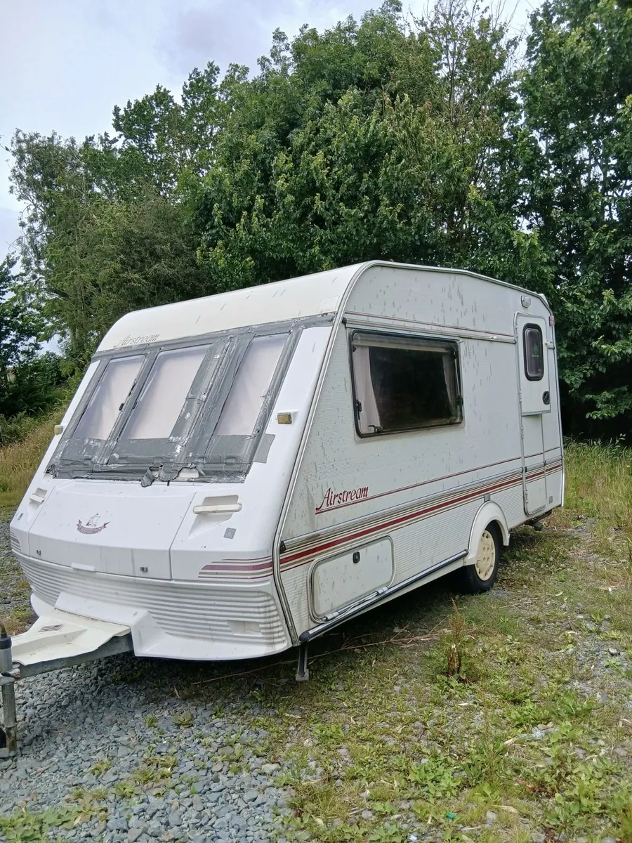 Caravans - Image 2