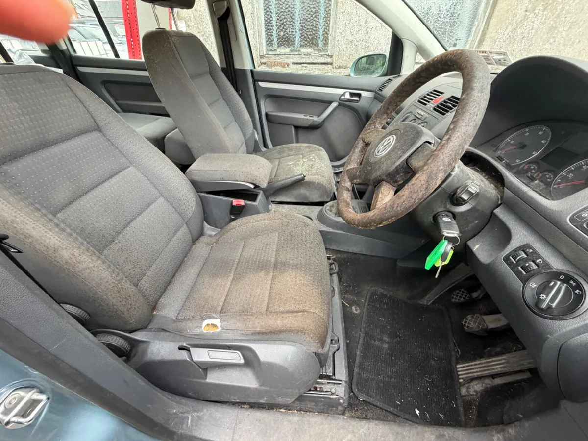 VW Touran / Caddy Dash/door cars/seats carpet - Image 2