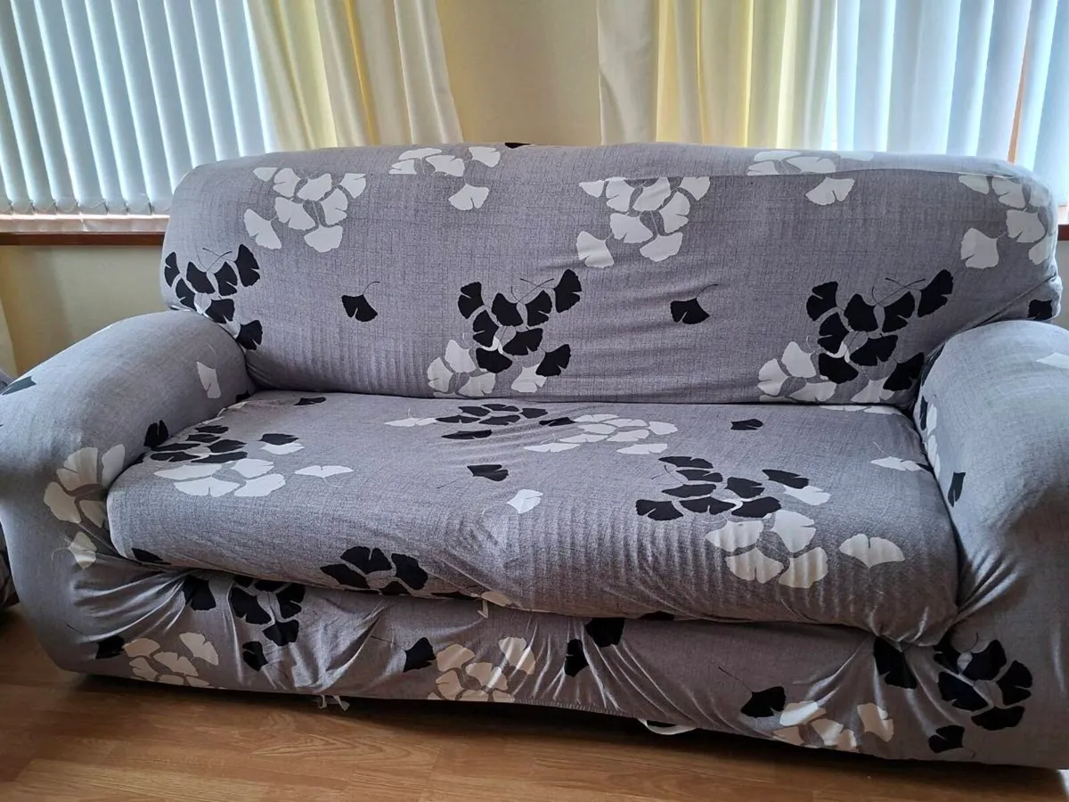 3 Piece Suite - Image 3