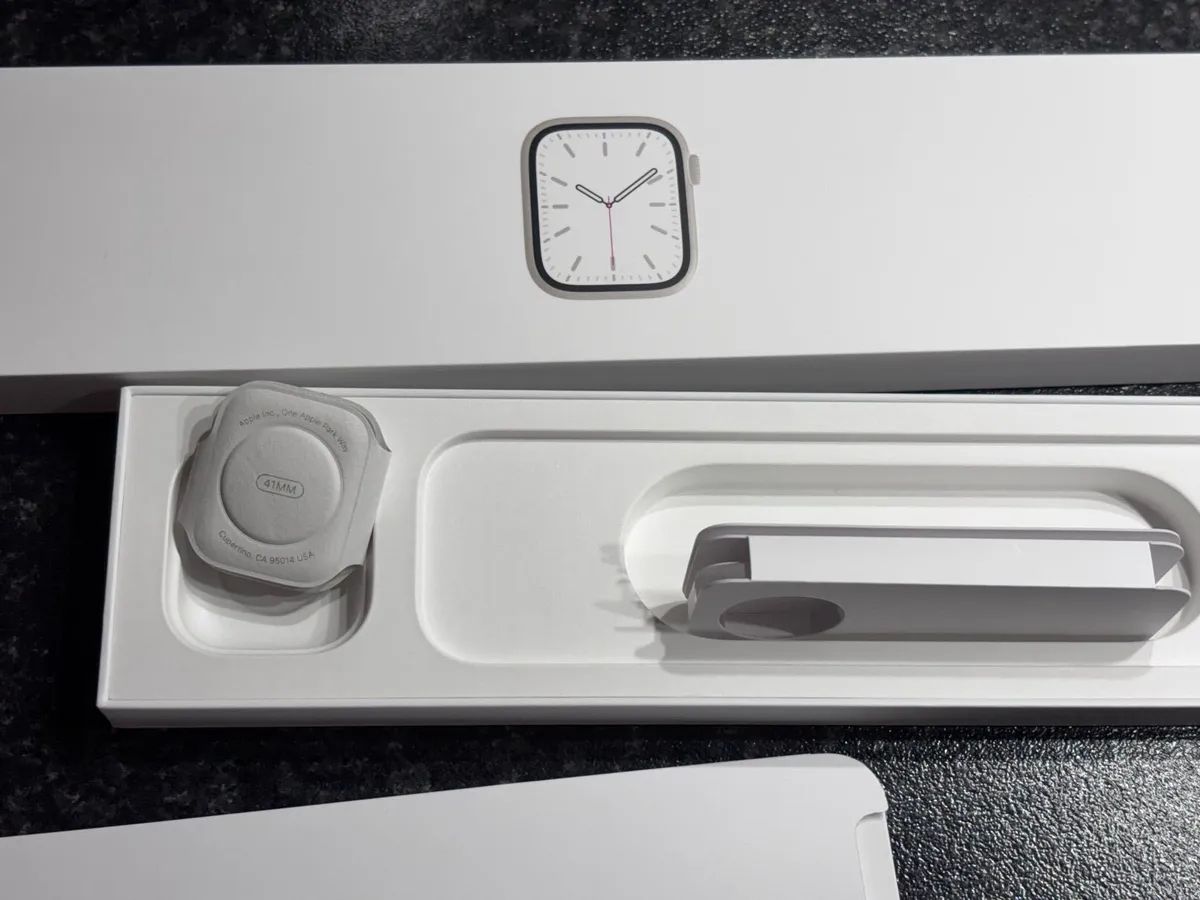 Apple Watch - Image 3
