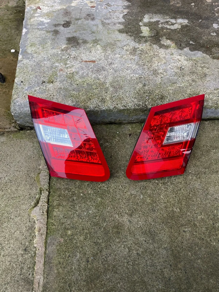 Genuine 2009-2013 Mercedes-Benz E-Class - Image 1