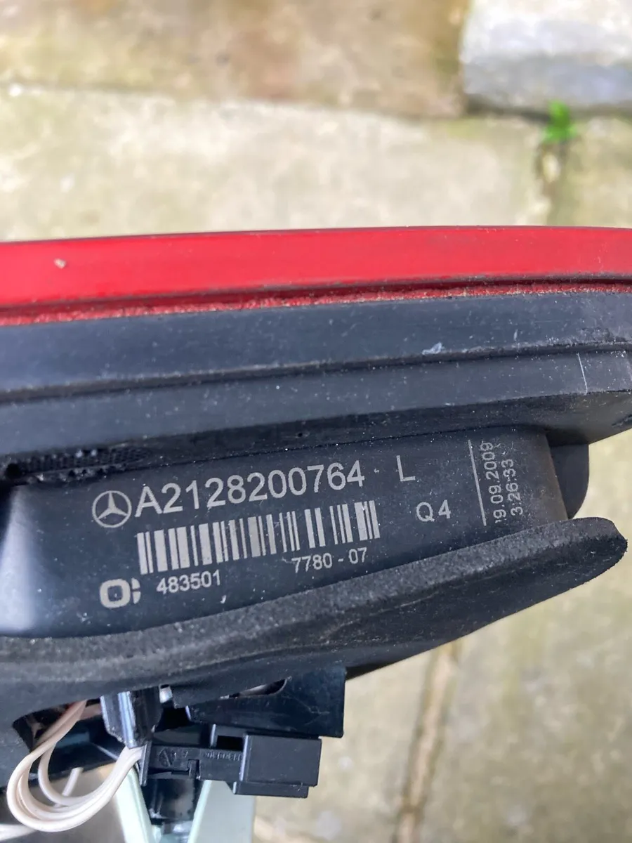 Genuine 2009-2013 Mercedes-Benz E-Class - Image 3